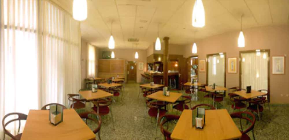 Hotel Villa De Pinto Restaurant photo